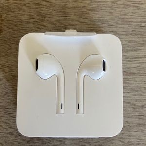 Apple EarPods